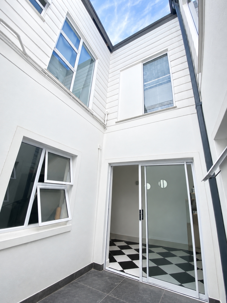 1 Bedroom Property for Sale in Claremont Upper Western Cape